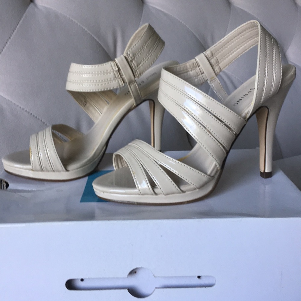 NEW Call It Spring Warlow Heels